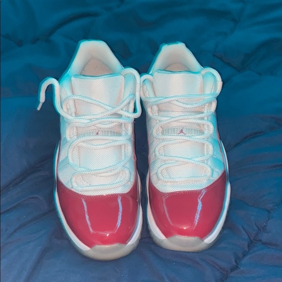 jordan 11 cherry 11 low - Picture 2 of 4